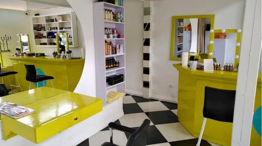 Le Beauty Bar